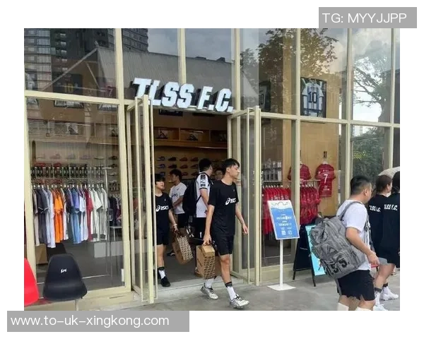 成都天朗足球装备助力青少年足球梦想成真,打造专业运动体验与品质保障