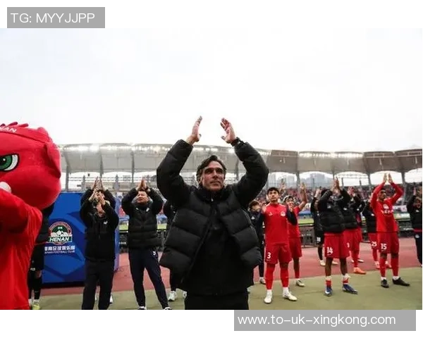 足球行业裁员潮来袭球员教练面临职业生涯转折点